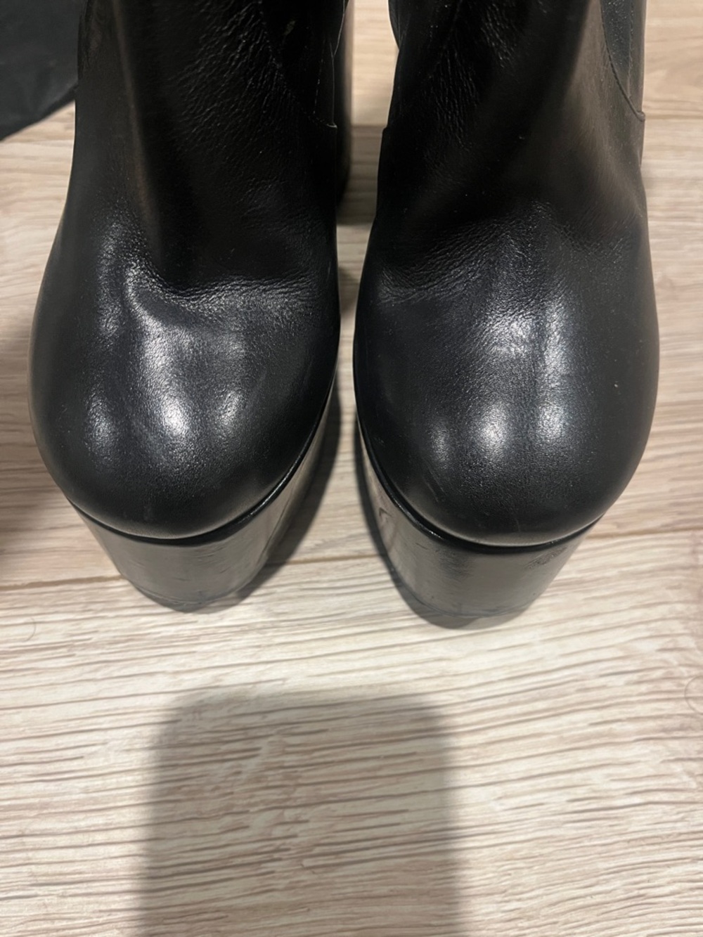 Saint Laurent “Billy” Black Leather Platform Ankle Boots - Picture 4 of 13